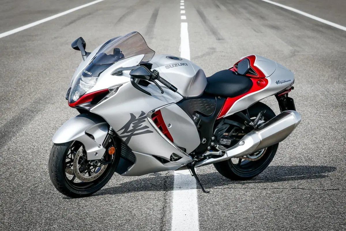 Suzuki Hayabusa: il Falco vola ancora (12)