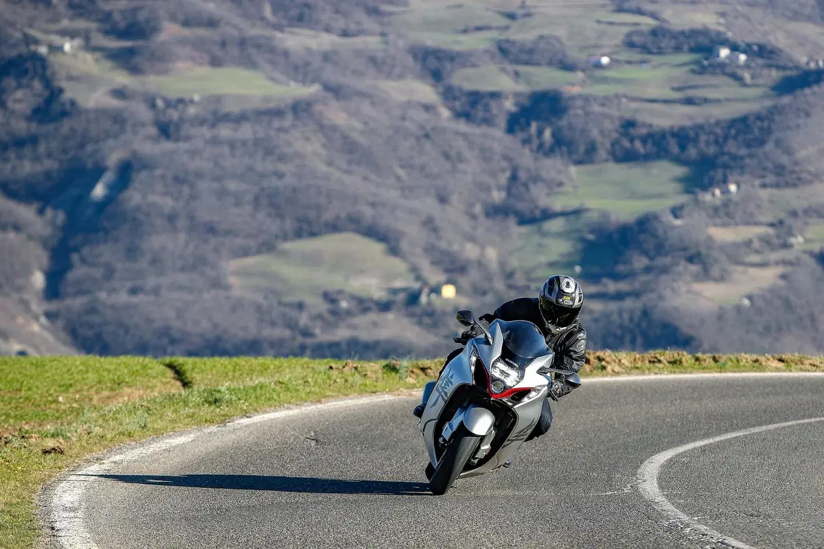 Suzuki Hayabusa: il Falco vola ancora (5)