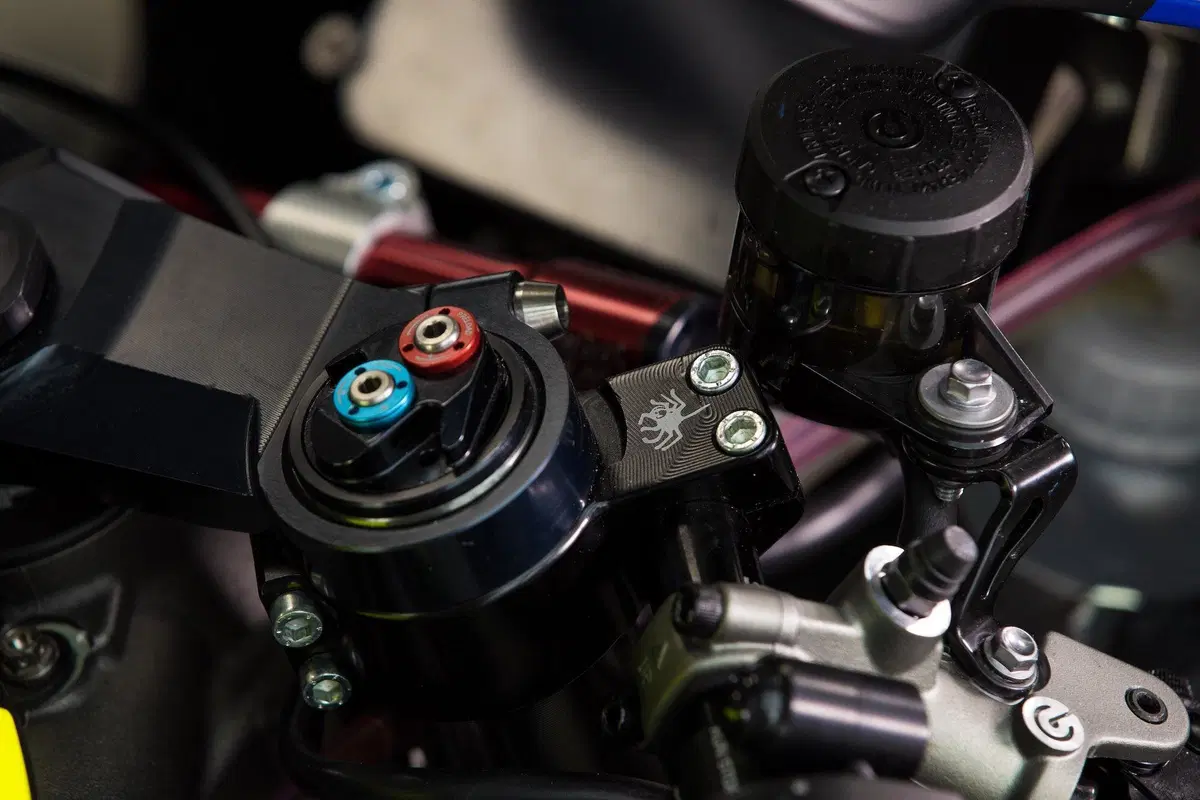 Triumph: ecco la Street Triple 765 per la Supersport (14)