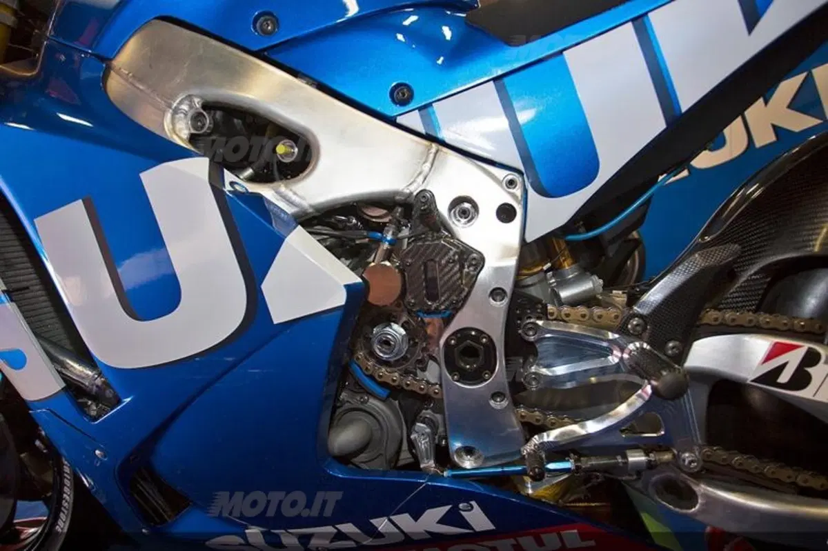 Suzuki rientra in MotoGP nel 2015. E' ufficiale! (17)