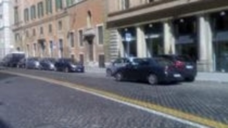Roma: chiusa per lavori la corsia preferenziale di corso Rinascimento