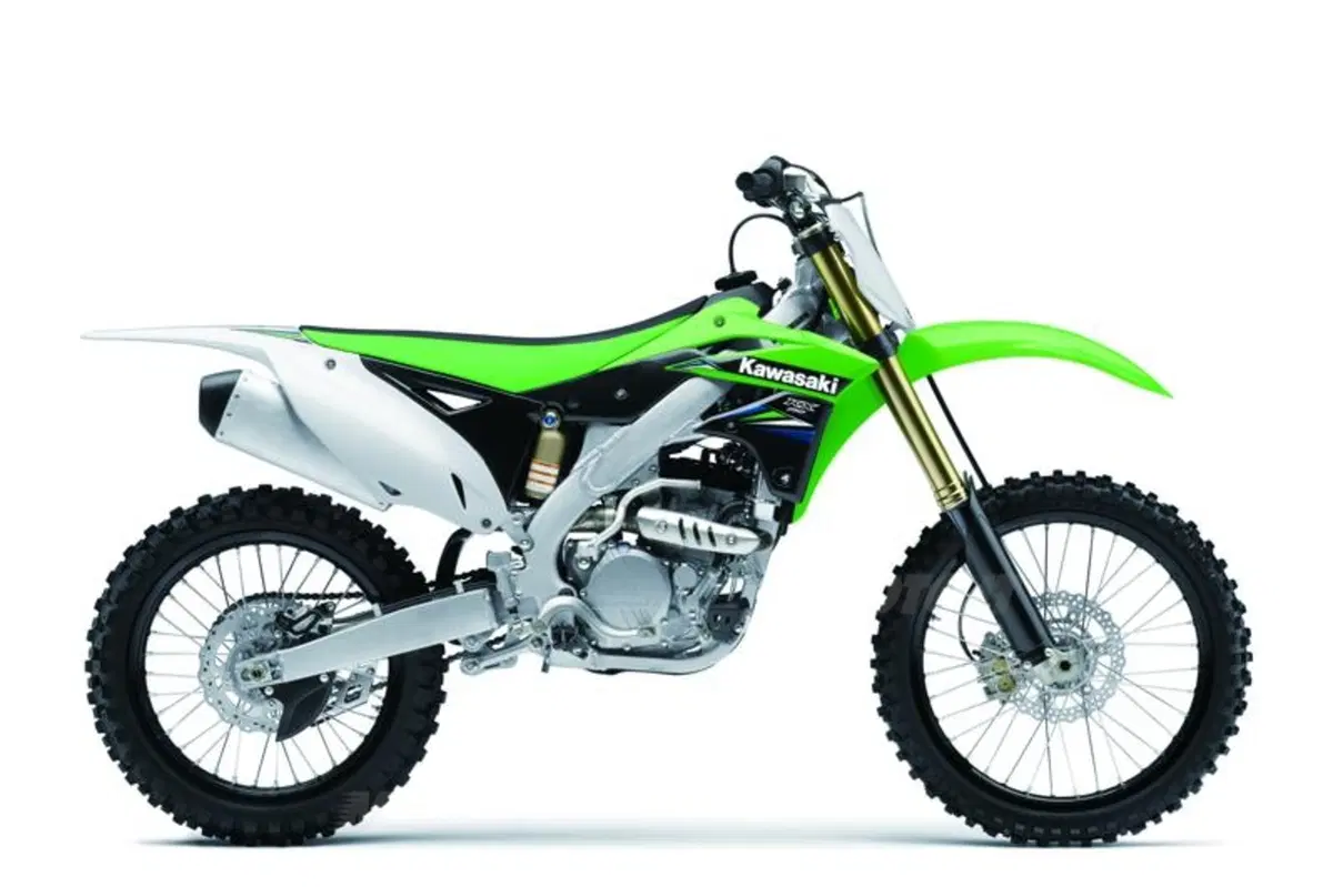 Kawasaki, cambiano le KX250F e KX450F (4)