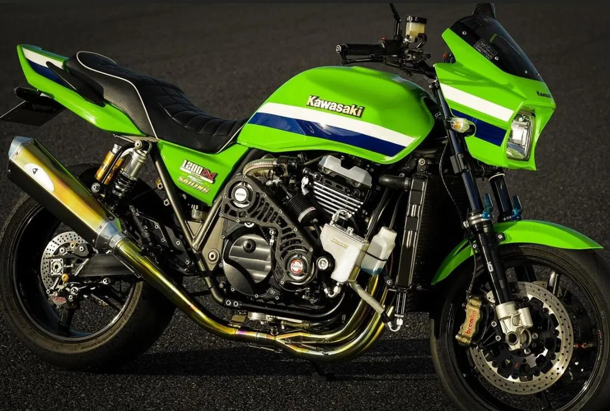 Una Kawasaki ZRX1200 DAEG sovralimentata: 206 cavalli