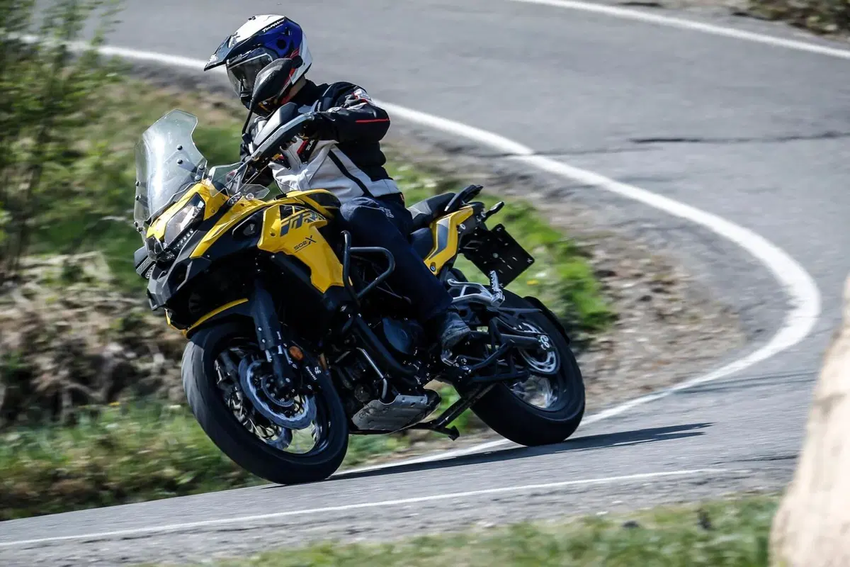 Benelli TRK 502X 2021 TEST: diventa Euro 5, vi diciamo come va, pro & contro (5)