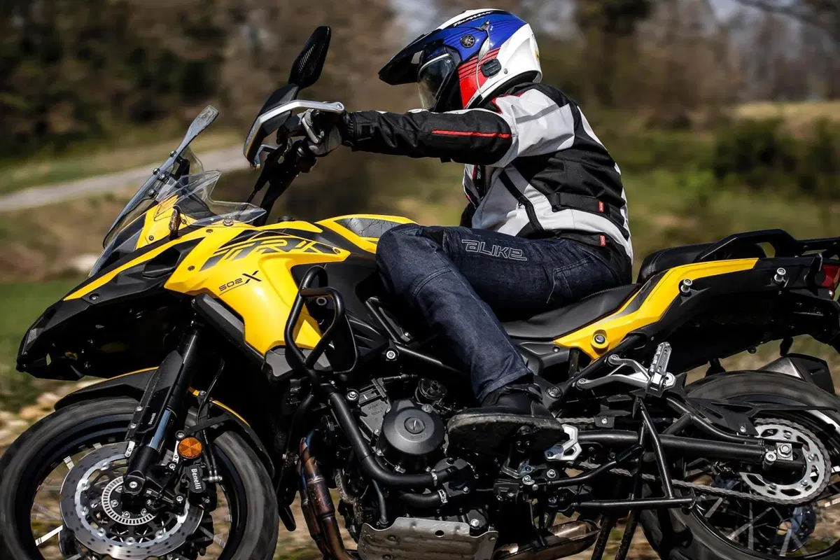 Benelli TRK 502X 2021 TEST: diventa Euro 5, vi diciamo come va, pro & contro (4)
