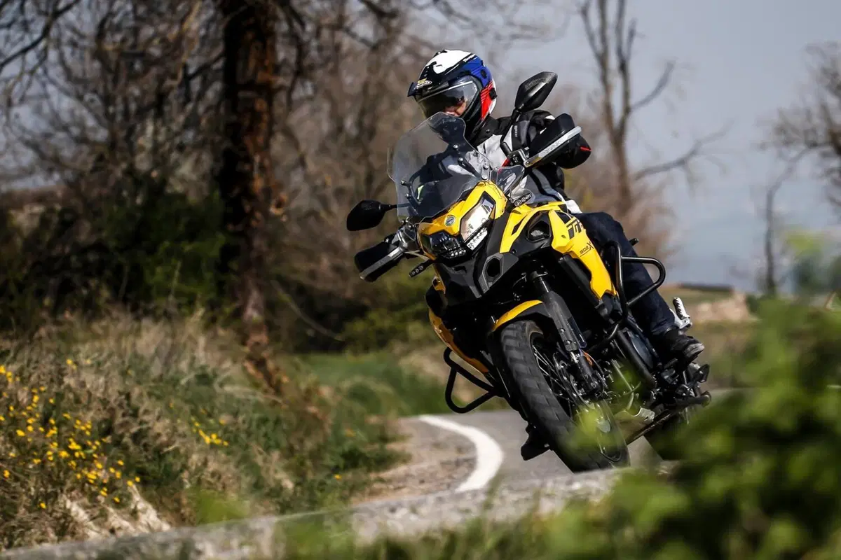 Benelli TRK 502X 2021 TEST: diventa Euro 5, vi diciamo come va, pro & contro (7)