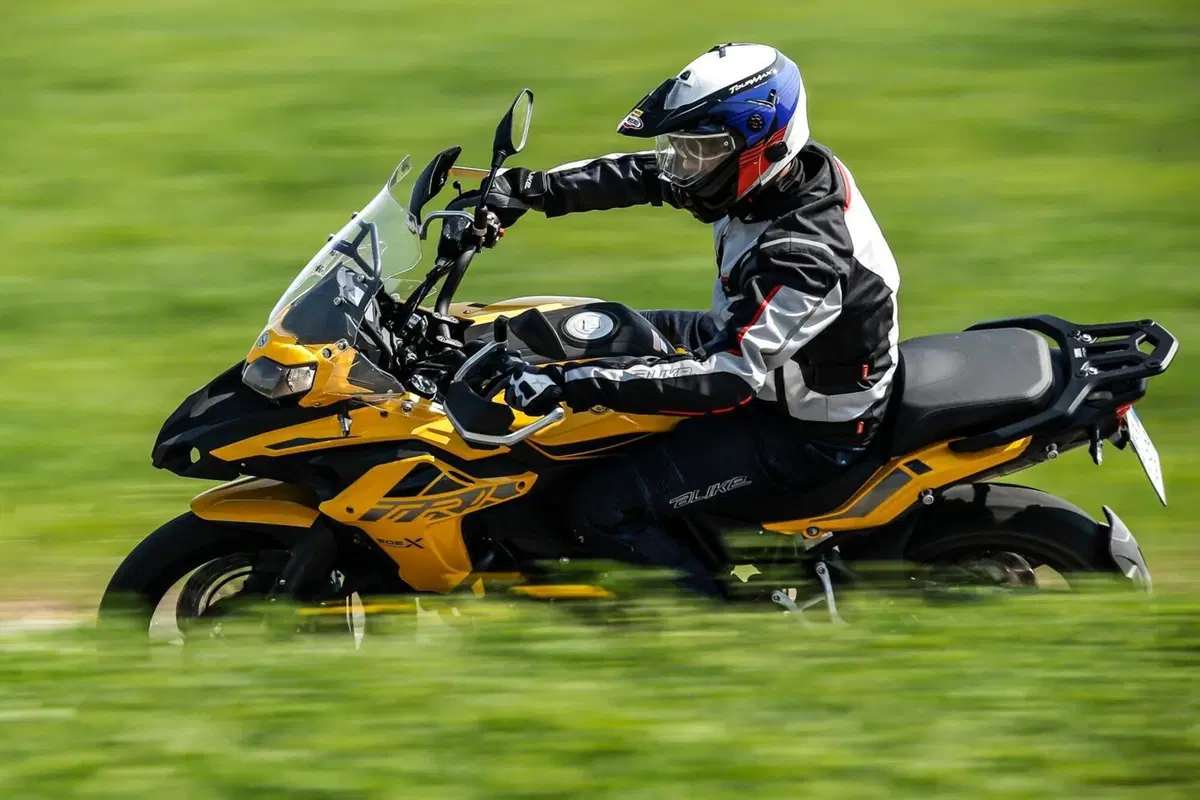 Benelli TRK 502X 2021 TEST: diventa Euro 5, vi diciamo come va, pro & contro (11)