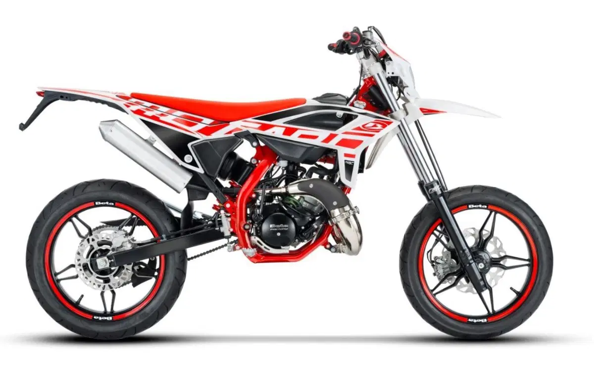 Beta RR 50 Motard e RR 50 Enduro 2021: sono in vendita (7)