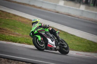 Kawasaki Ninja ZX-10R 2021: l'immortale