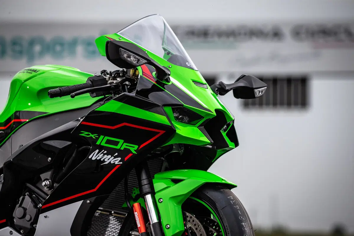 Kawasaki Ninja ZX-10R 2021: l'immortale (28)