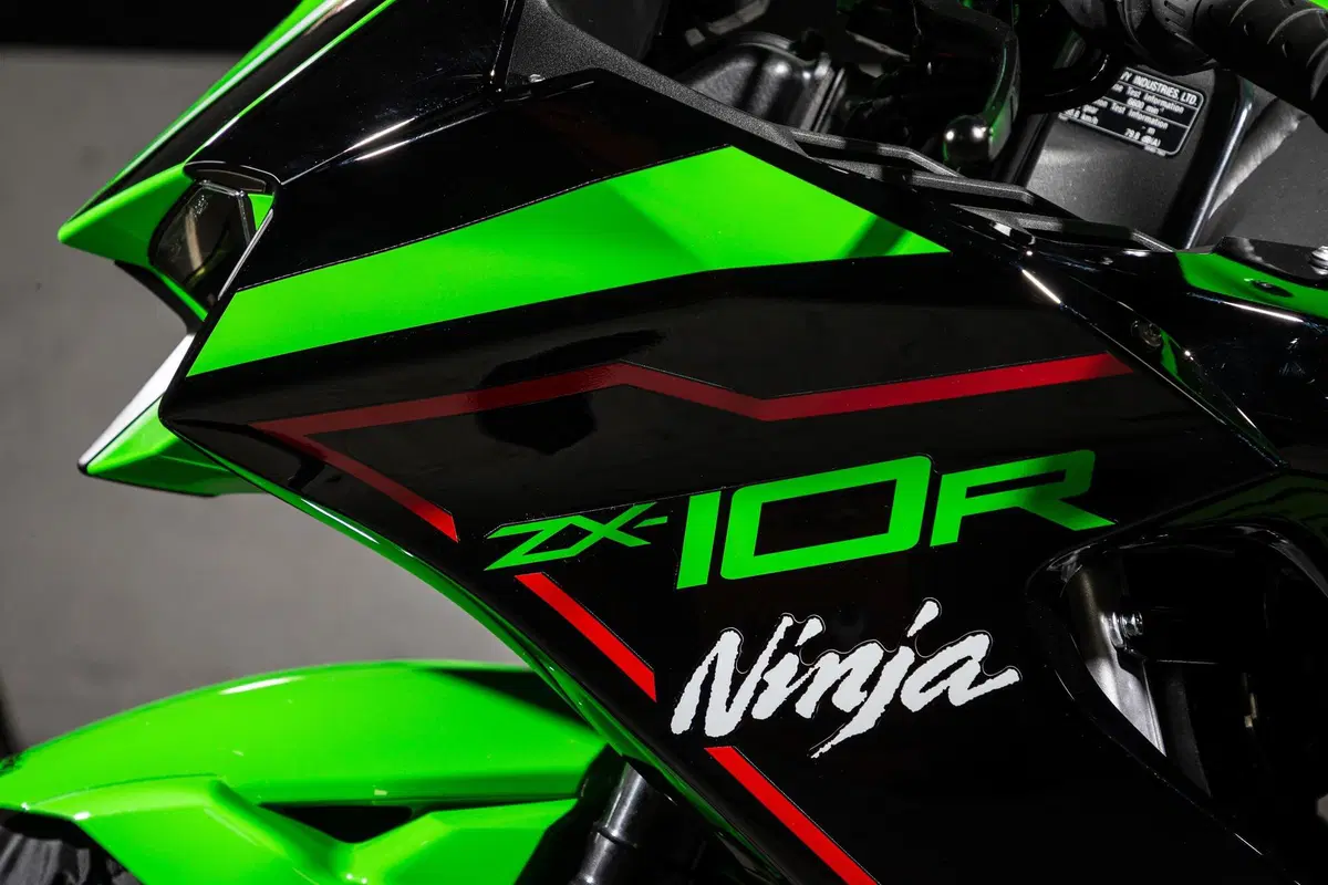 Kawasaki Ninja ZX-10R 2021: l'immortale (29)