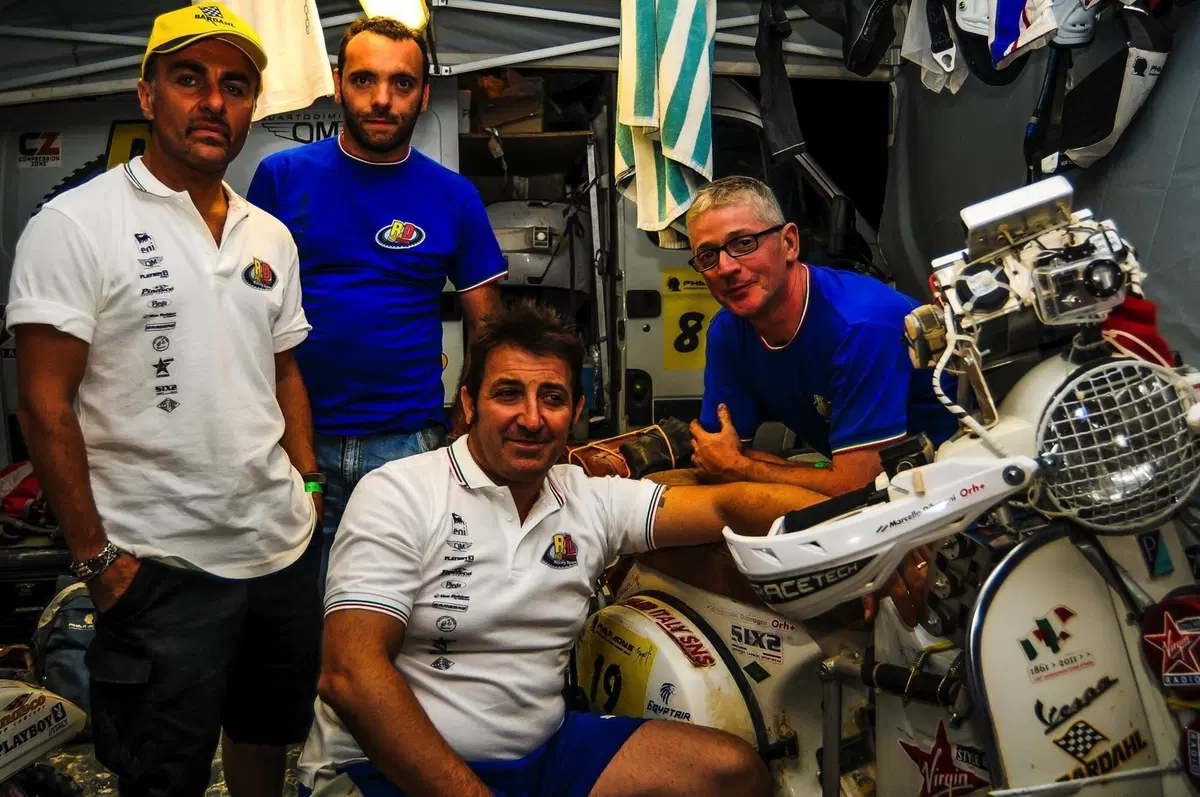 Vespa 75th. Dakar. E quelle Vespa che sfidarono il Rally dei Faraoni, allora? (8)