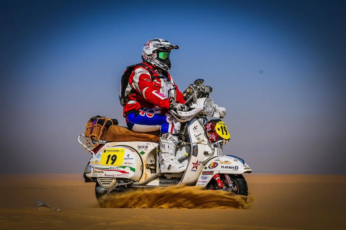 Vespa 75th. Dakar. E quelle Vespa che sfidarono il Rally dei Faraoni, allora? (10)
