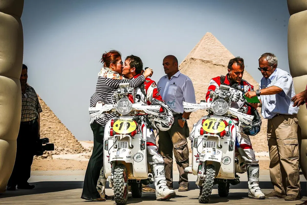 Vespa 75th. Dakar. E quelle Vespa che sfidarono il Rally dei Faraoni, allora? (21)