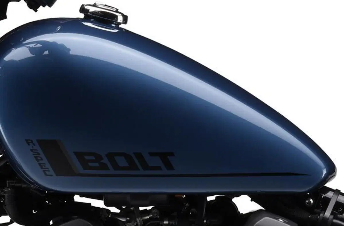 Yamaha Bolt R Spec 950, in Giappone. Nuove colorazioni (4)
