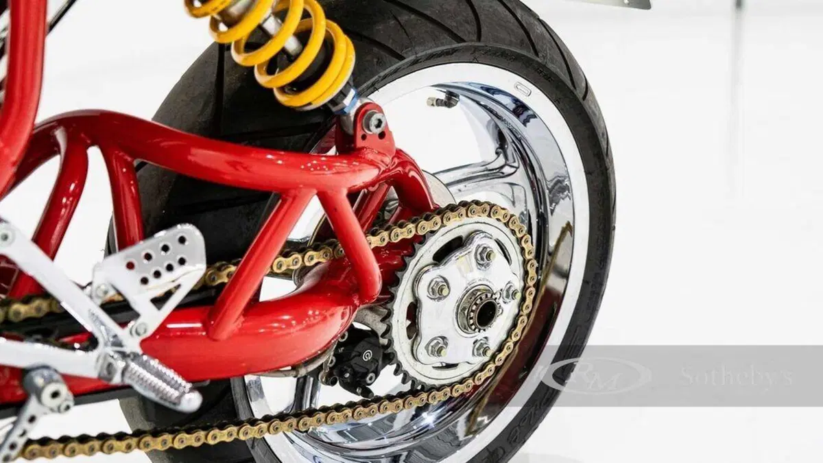 Ducati MH900e: aggiudicata per 20.000 dollari all'asta di Sothebys (7)