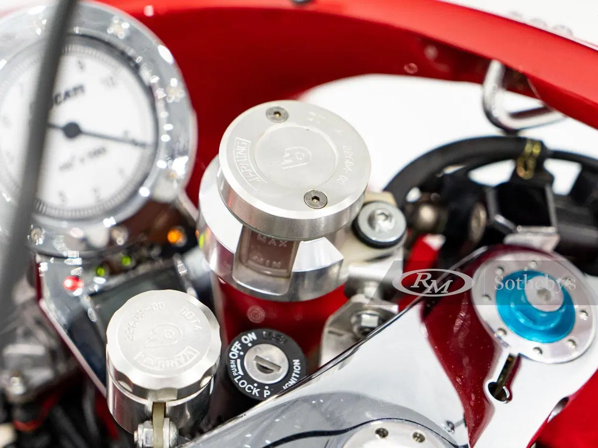 Ducati MH900e: aggiudicata per 20.000 dollari all'asta di Sothebys (3)