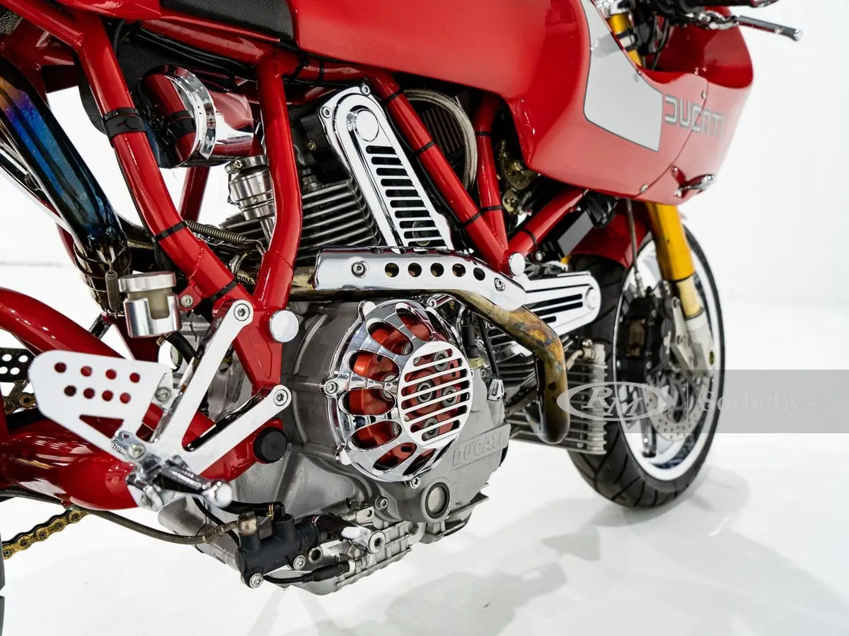 Ducati MH900e: aggiudicata per 20.000 dollari all'asta di Sothebys