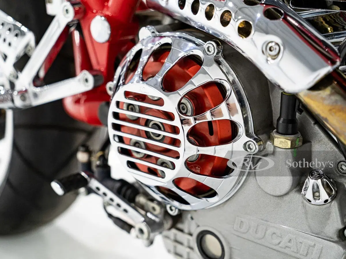 Ducati MH900e: aggiudicata per 20.000 dollari all'asta di Sothebys (16)
