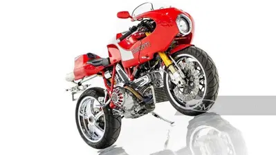 Ducati MH900e: aggiudicata per 20.000 dollari all'asta di Sothebys