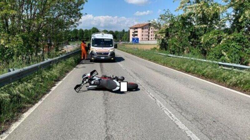 Pozzuolo Martesana, cade in moto per evitare buche sull&#039;asfalto