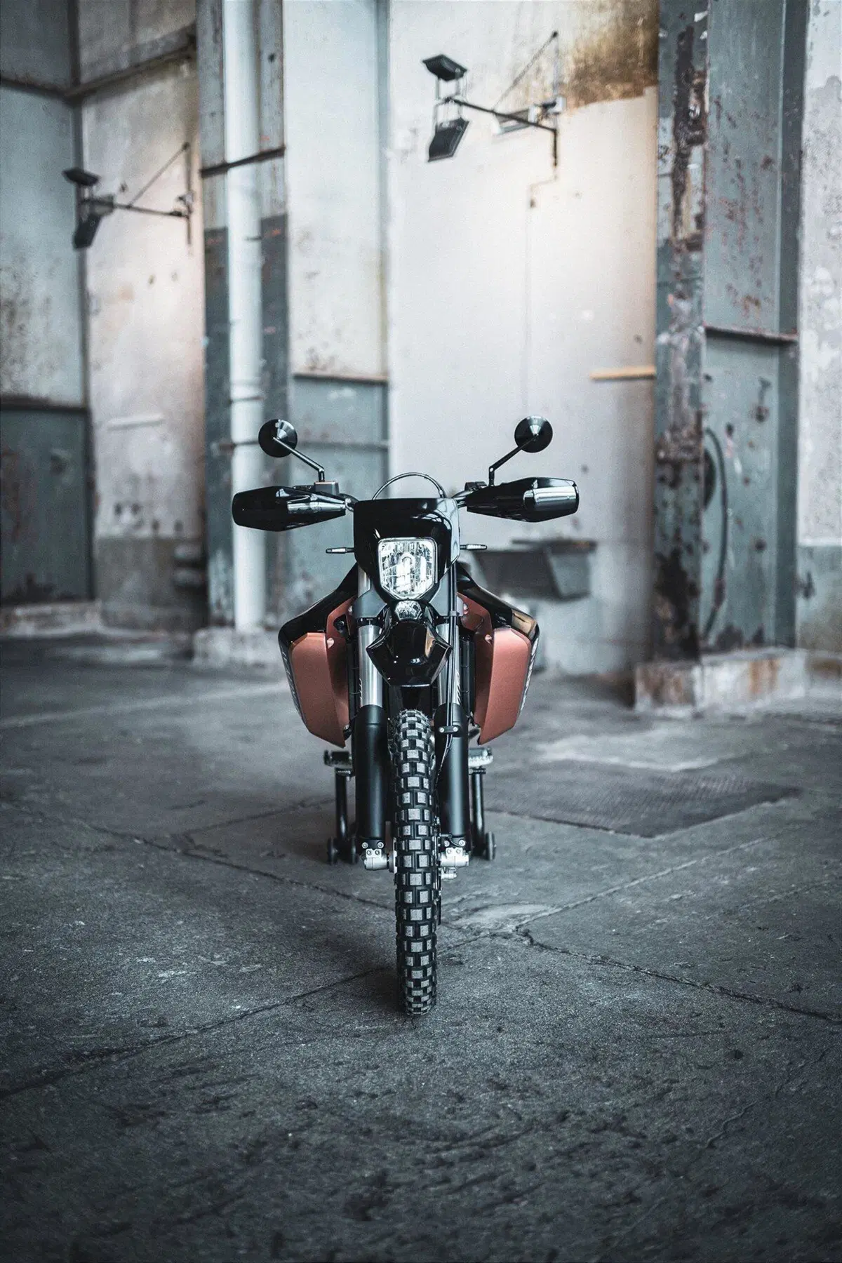 Husqvarna, tre serie speciali “701” con Replay (6)