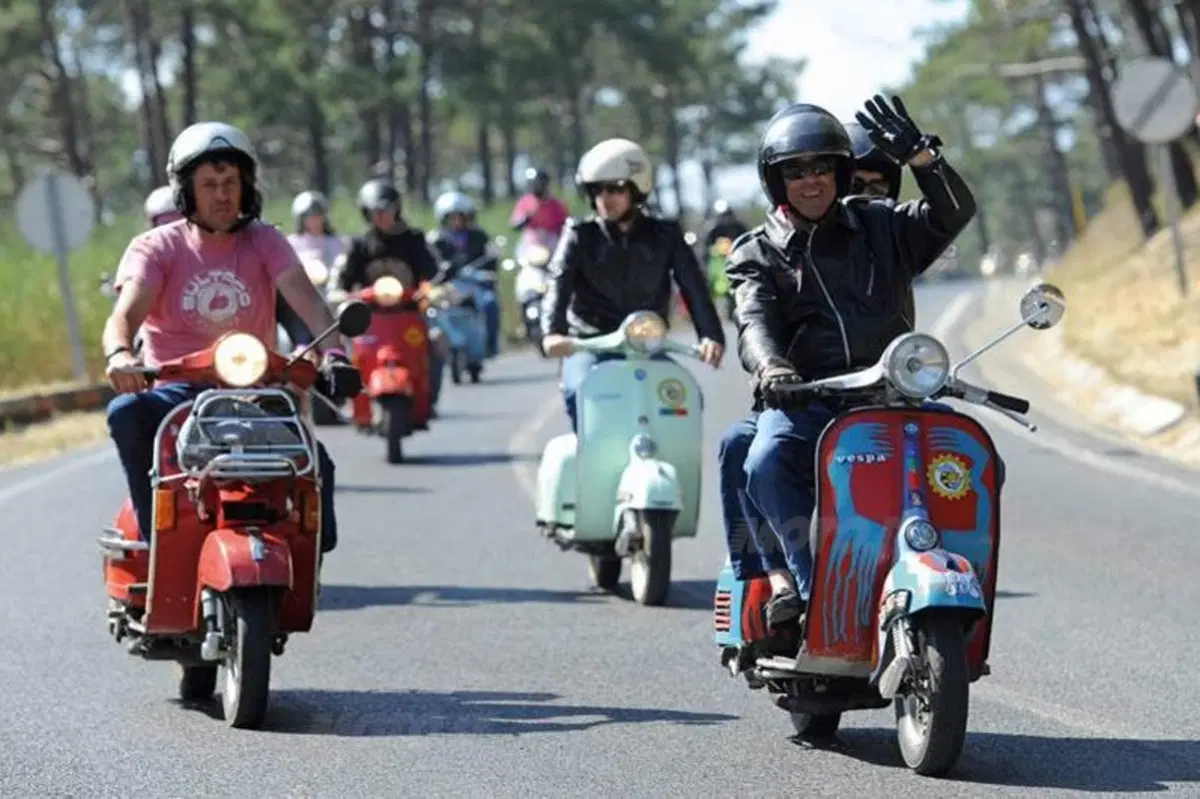Vespa World Days 2013: conclusa la settima edizione in Belgio (14)