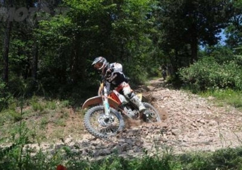 L&#039;enduro per salvare i sentieri delle Cinque Terre