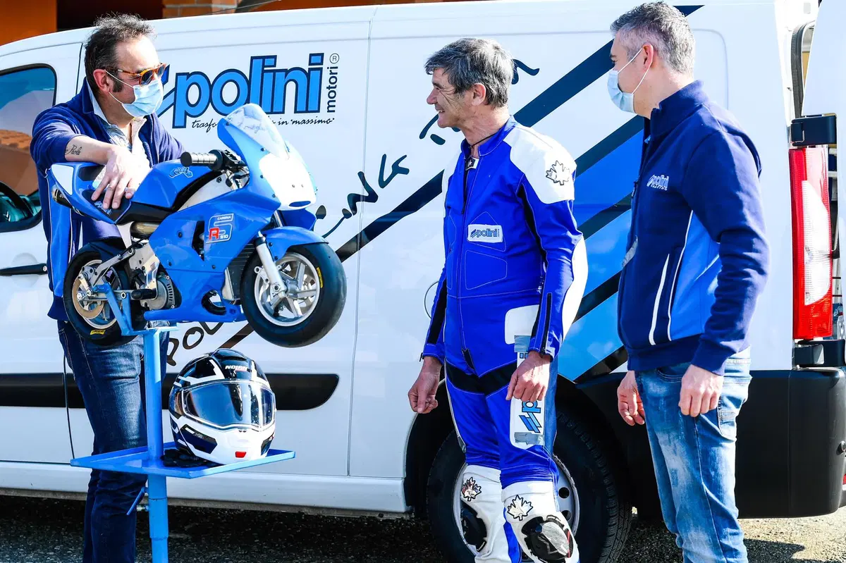 24 ore da solo, su una minimoto, alla caccia del record (2)