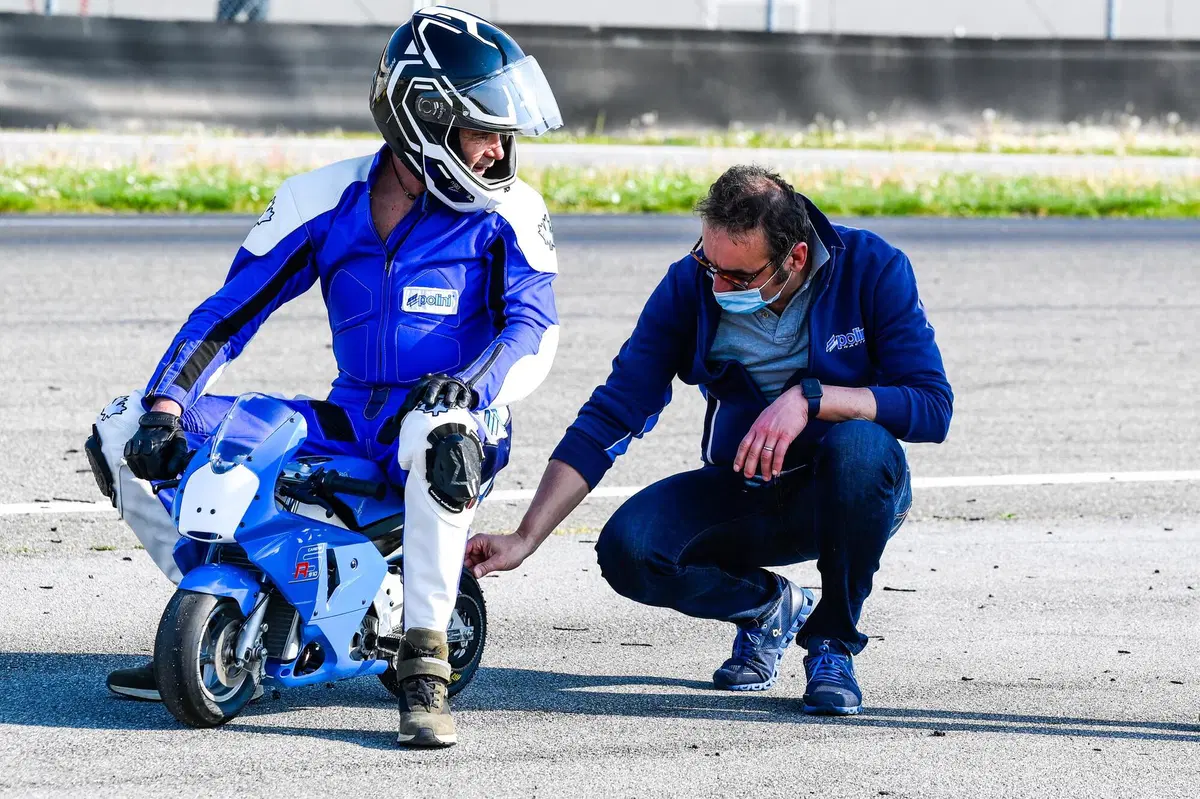 24 ore da solo, su una minimoto, alla caccia del record (11)