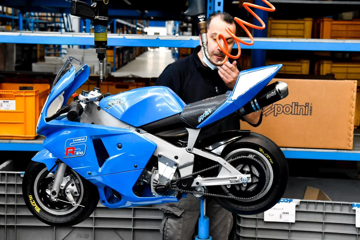 24 ore da solo, su una minimoto, alla caccia del record (14)