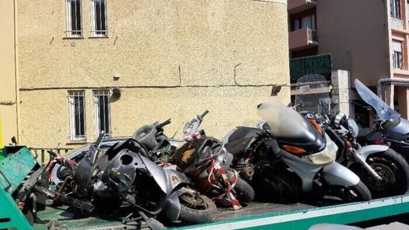 Genova, rimosse 330 carcasse di auto e moto abbandonate 