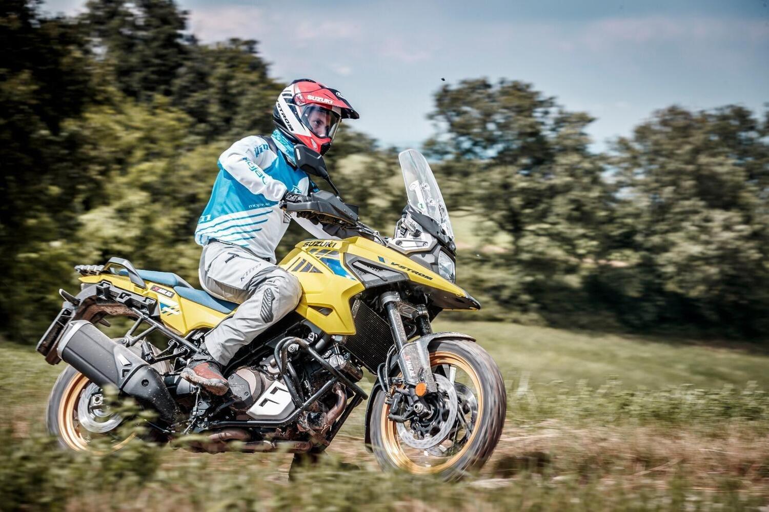 Suzuki V-Strom Academy. Dieci date per altrettanti corsi