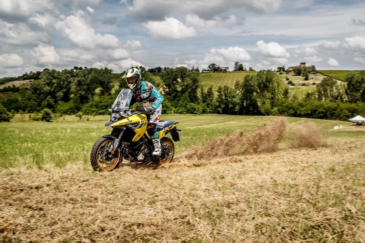 Suzuki V-Strom Academy, a scuopla di fuoristrada con la V-Strom 1050 (9)