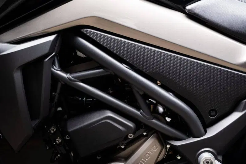 CFMOTO 300NK (2021 - 26) (2)