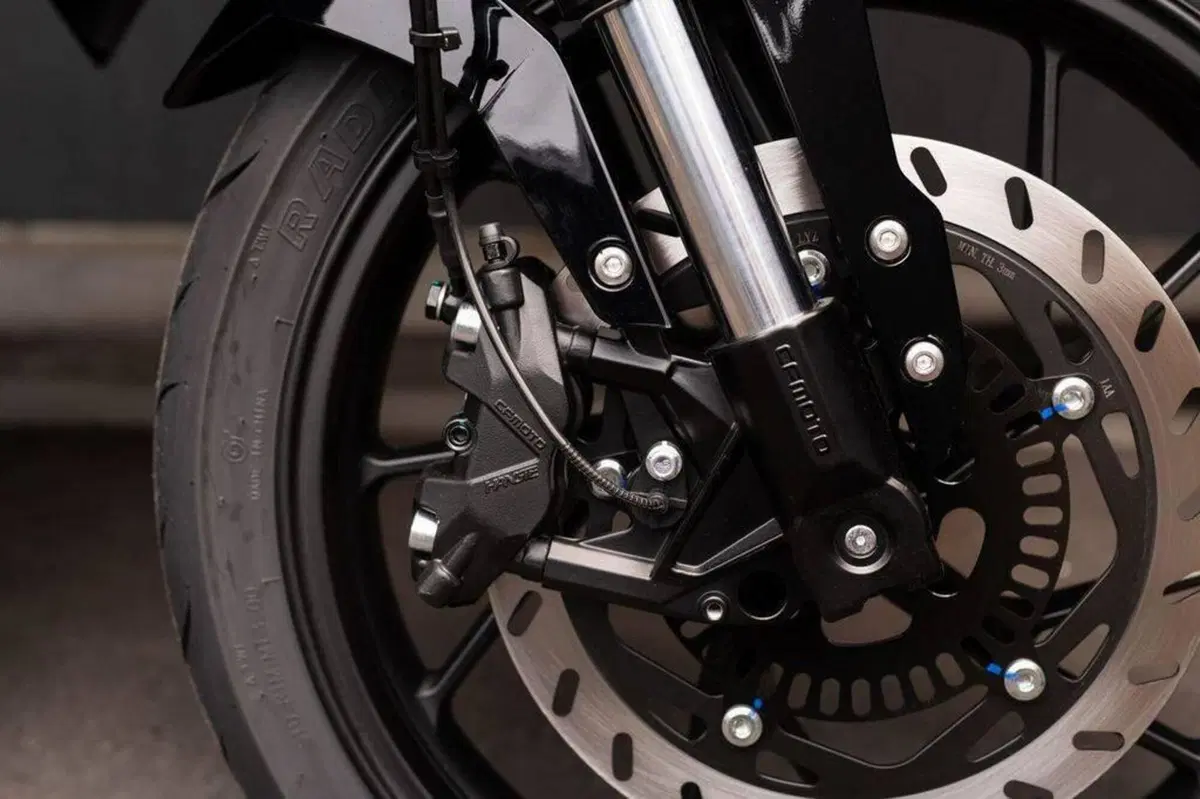 CFMOTO 300NK (2021 - 26) (5)