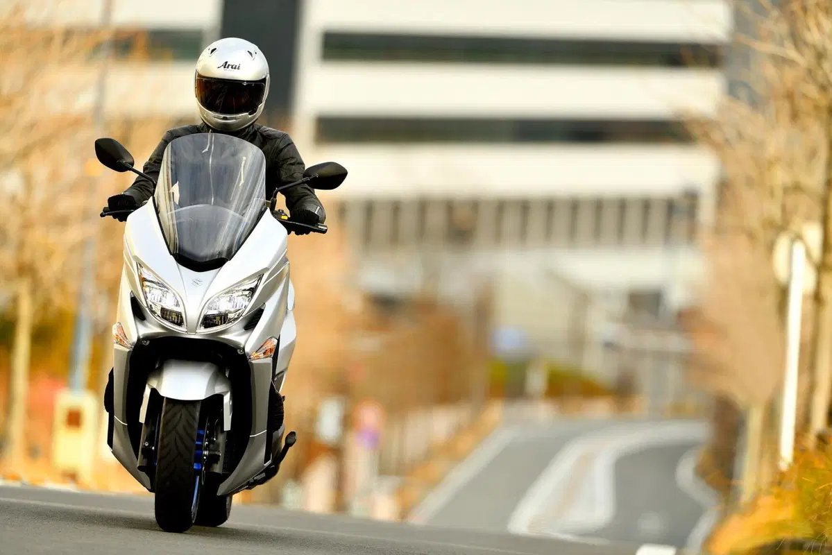 Nuovo Suzuki Burgman 400 Euro 5 (7)