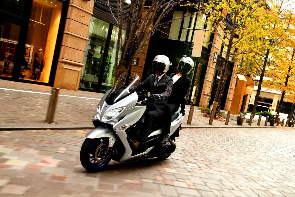 Nuovo Suzuki Burgman 400 Euro 5 (16)