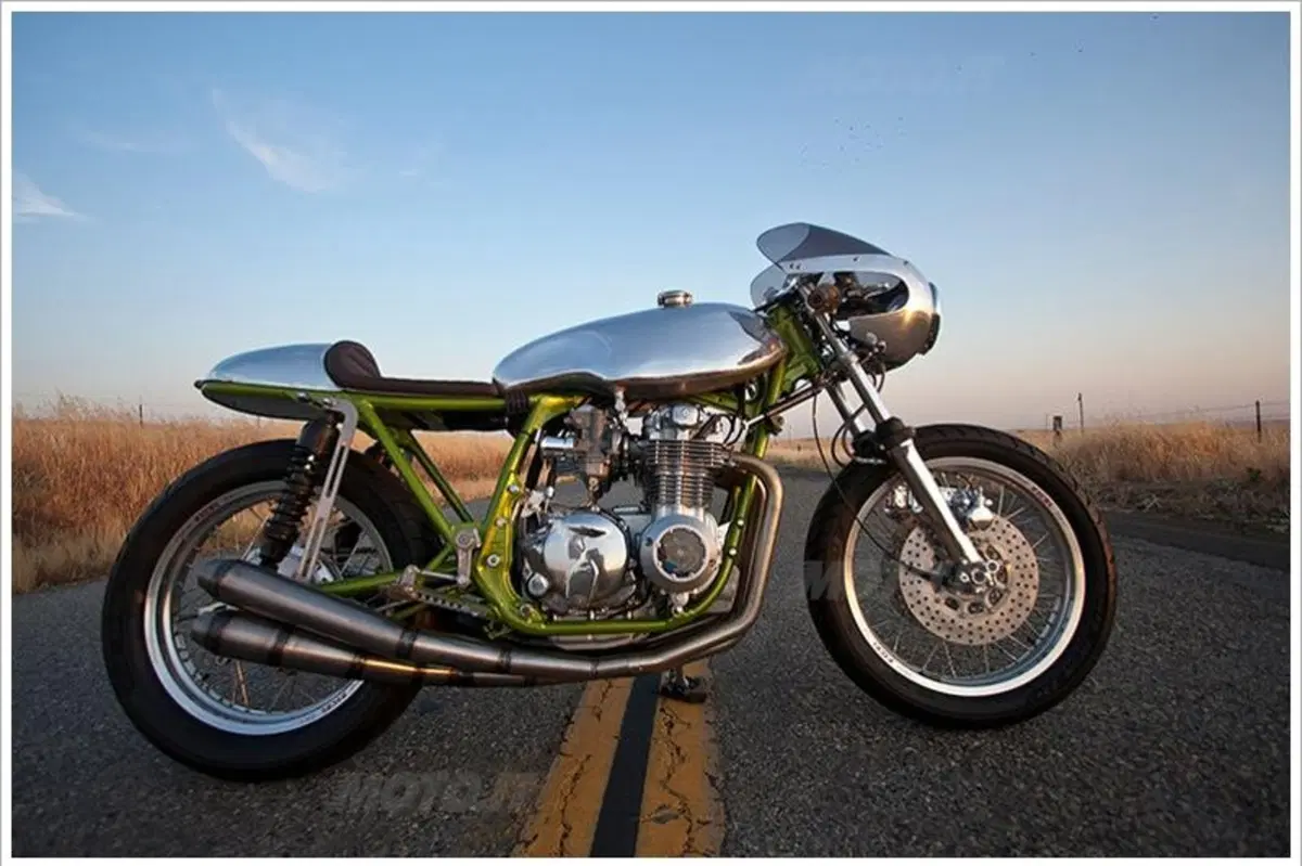 Flying J Customs e la Honda CB550 Café Racer (5)