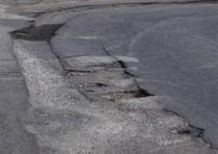 Strade trappola per i motociclisti. La Cassazione obbliga a risarcire