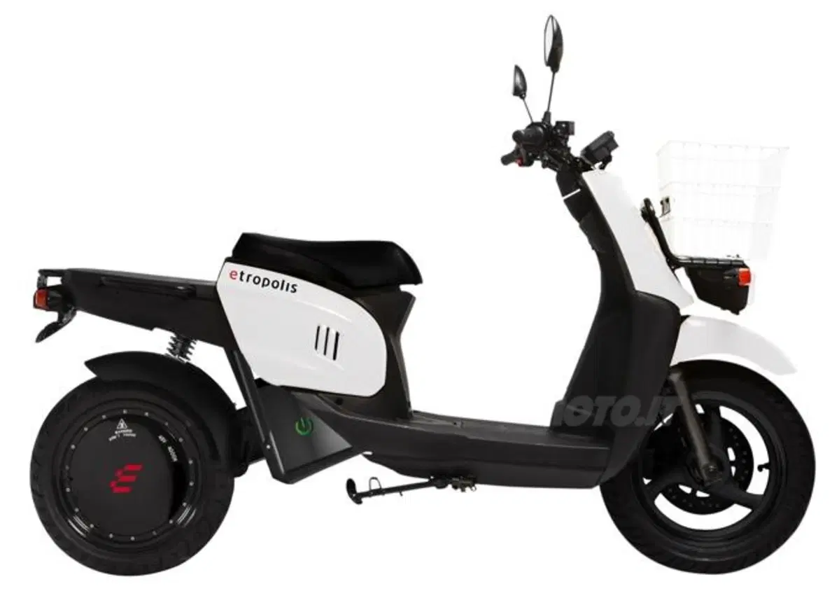 E-Tropolis Reload, lo scooter da lavoro, elettrico