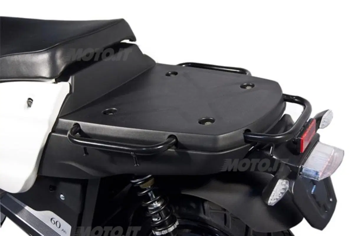 E-Tropolis Reload, lo scooter da lavoro, elettrico (3)
