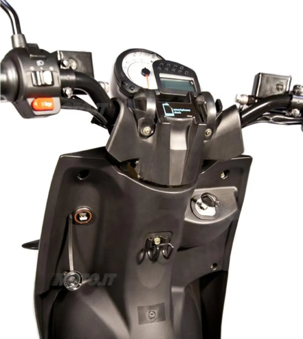 E-Tropolis Reload, lo scooter da lavoro, elettrico (14)
