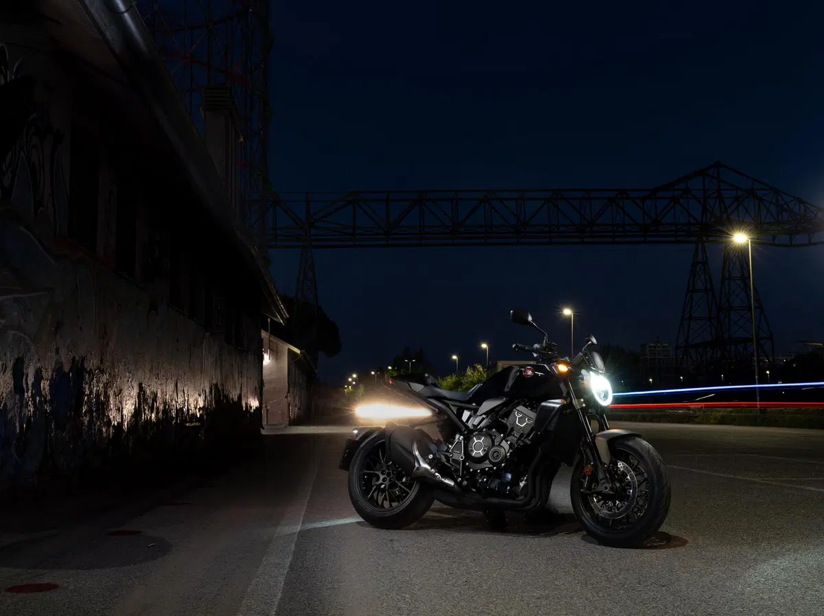 Honda CB1000R Black Edition: cafè nero  (7)