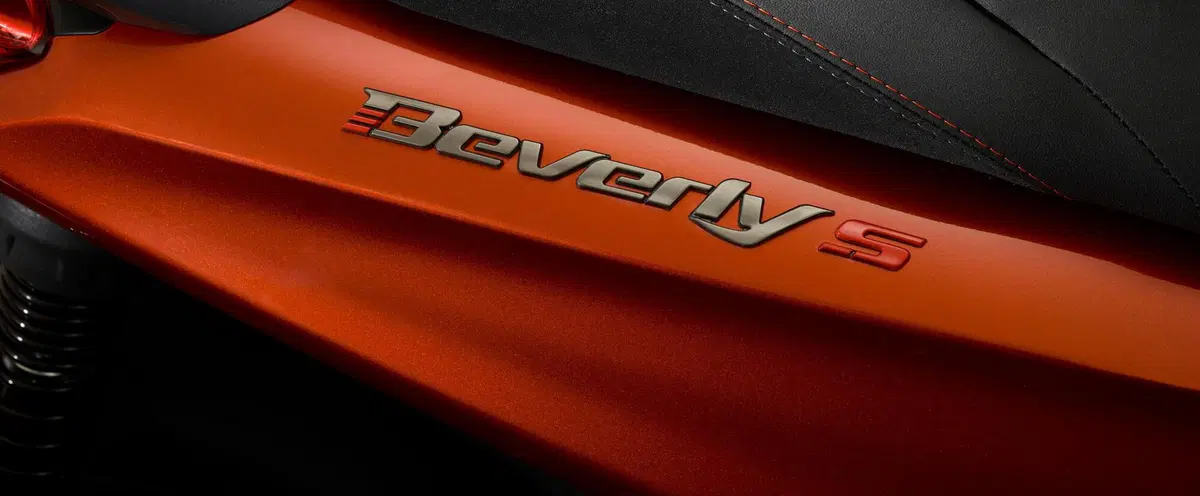 Il nuovo Piaggio Beverly in anteprima mondiale: da scooter a crossover (7)