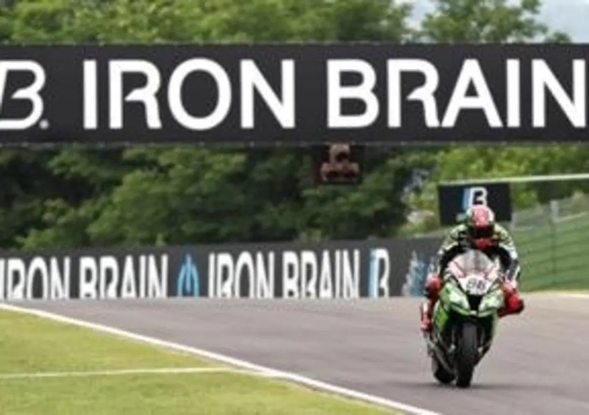 Sykes si aggiudica le qualifiche SBK a Imola