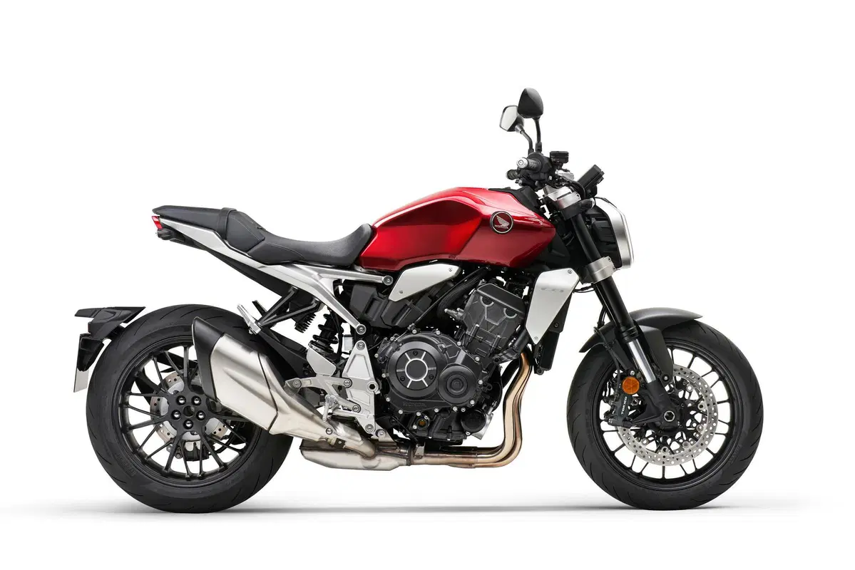 Honda CB1000R Black Edition: cafè nero  (10)
