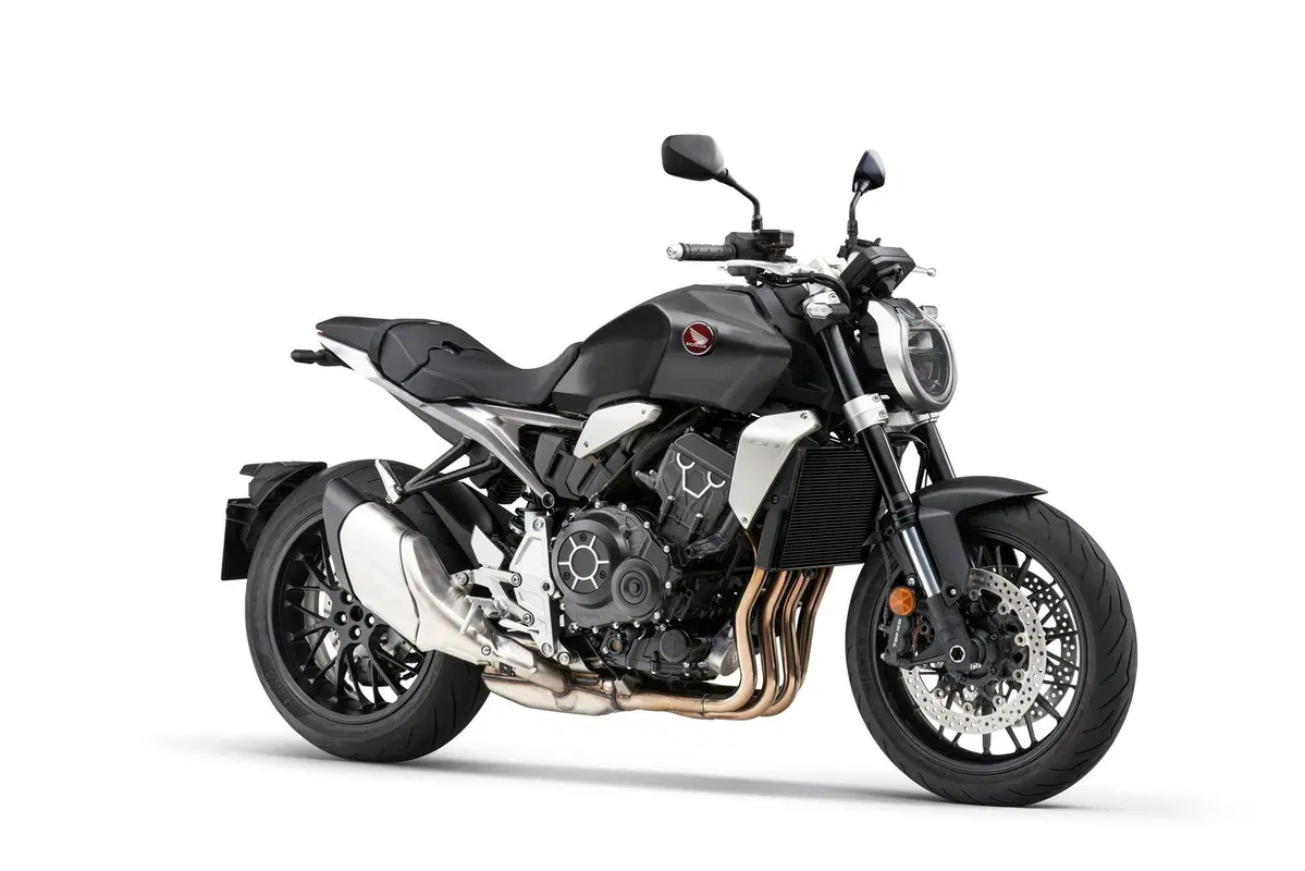 Honda CB1000R Black Edition: cafè nero  (14)