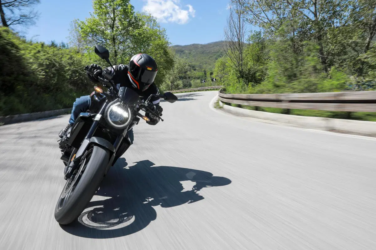 Honda CB1000R Black Edition: cafè nero  (4)