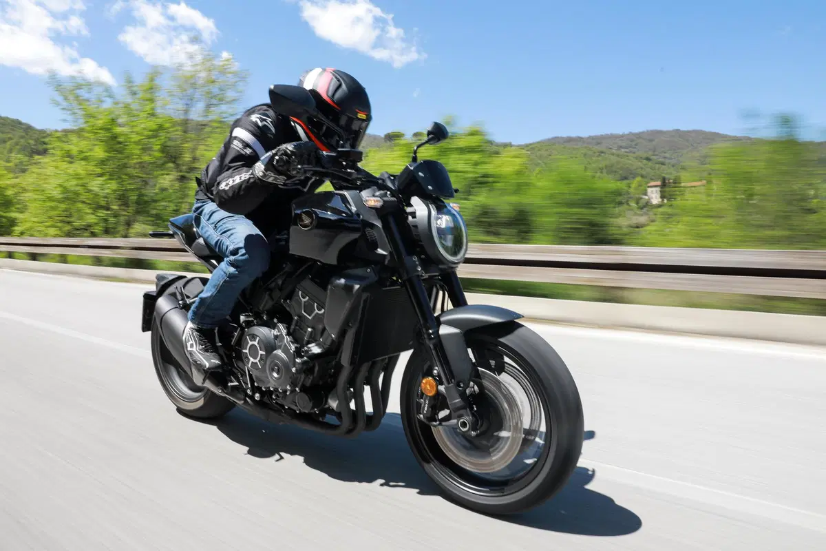 Honda CB1000R Black Edition: cafè nero  (5)